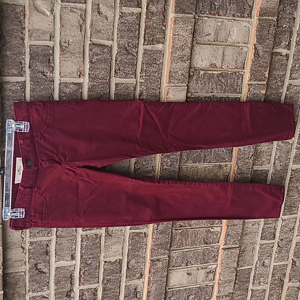 Hollister Maroon Burgandy Jeans Size 7 W28